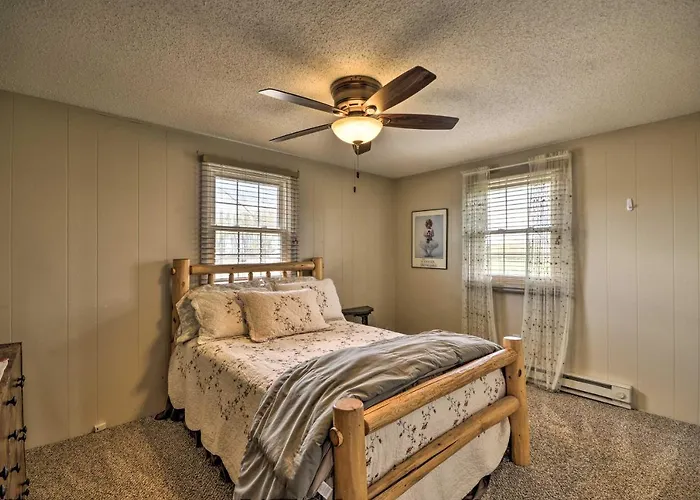 Cozy House <10 Mi To Buffalo Bill Center!